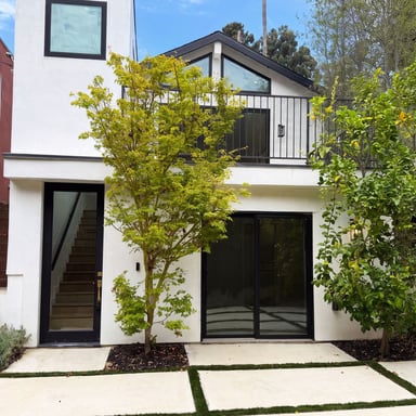Property photo 1 of 8723 Lookout Mountain Ave