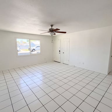 Property photo 3 of 14838 N 33rd Dr