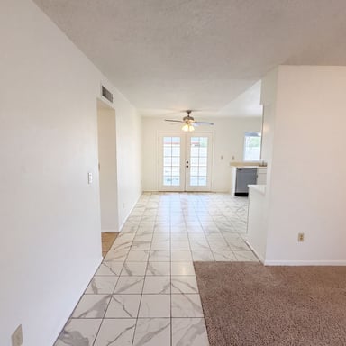 Property photo 3 of 6036 N 72nd Dr