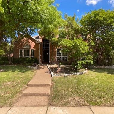 Property photo 1 of 2400 Creekview Dr
