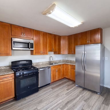 Property photo 2 of 4313 Urn St