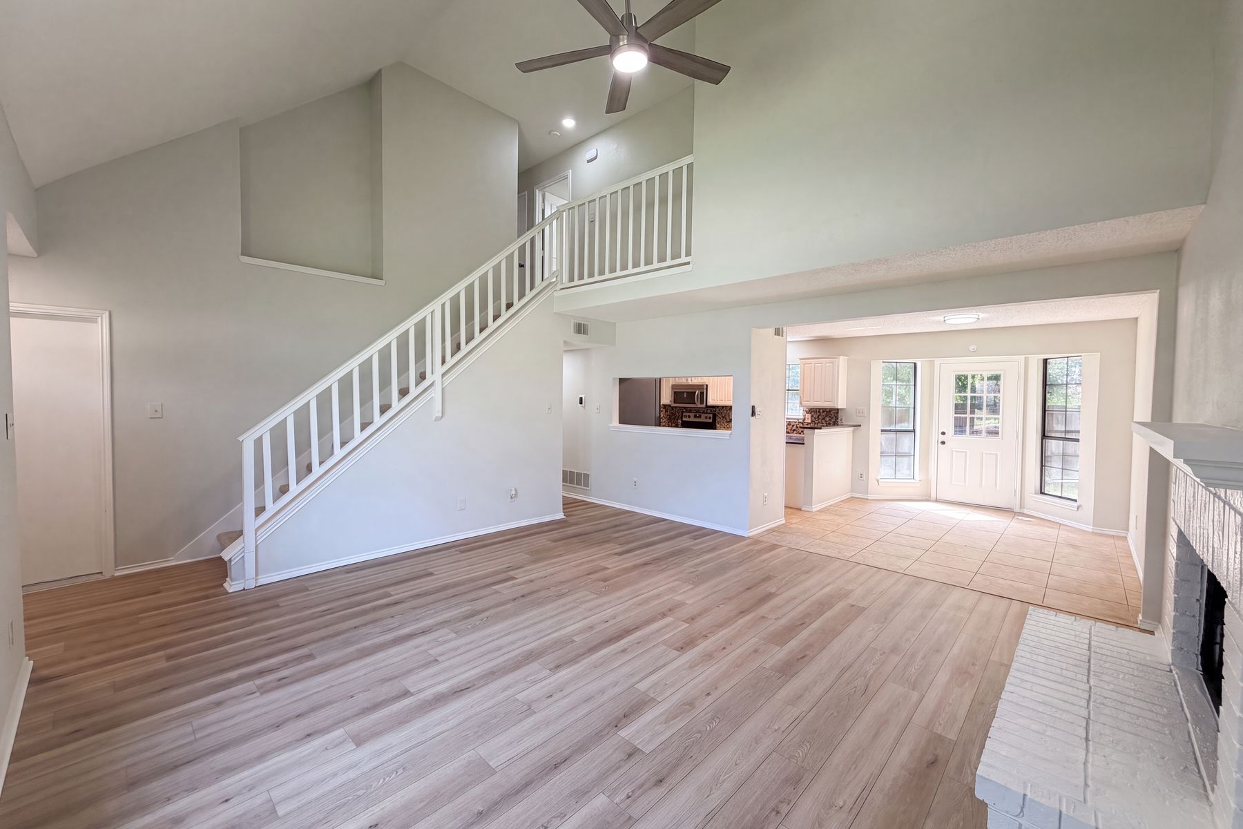 Property photo 3 of 4300 Windwillow Ct