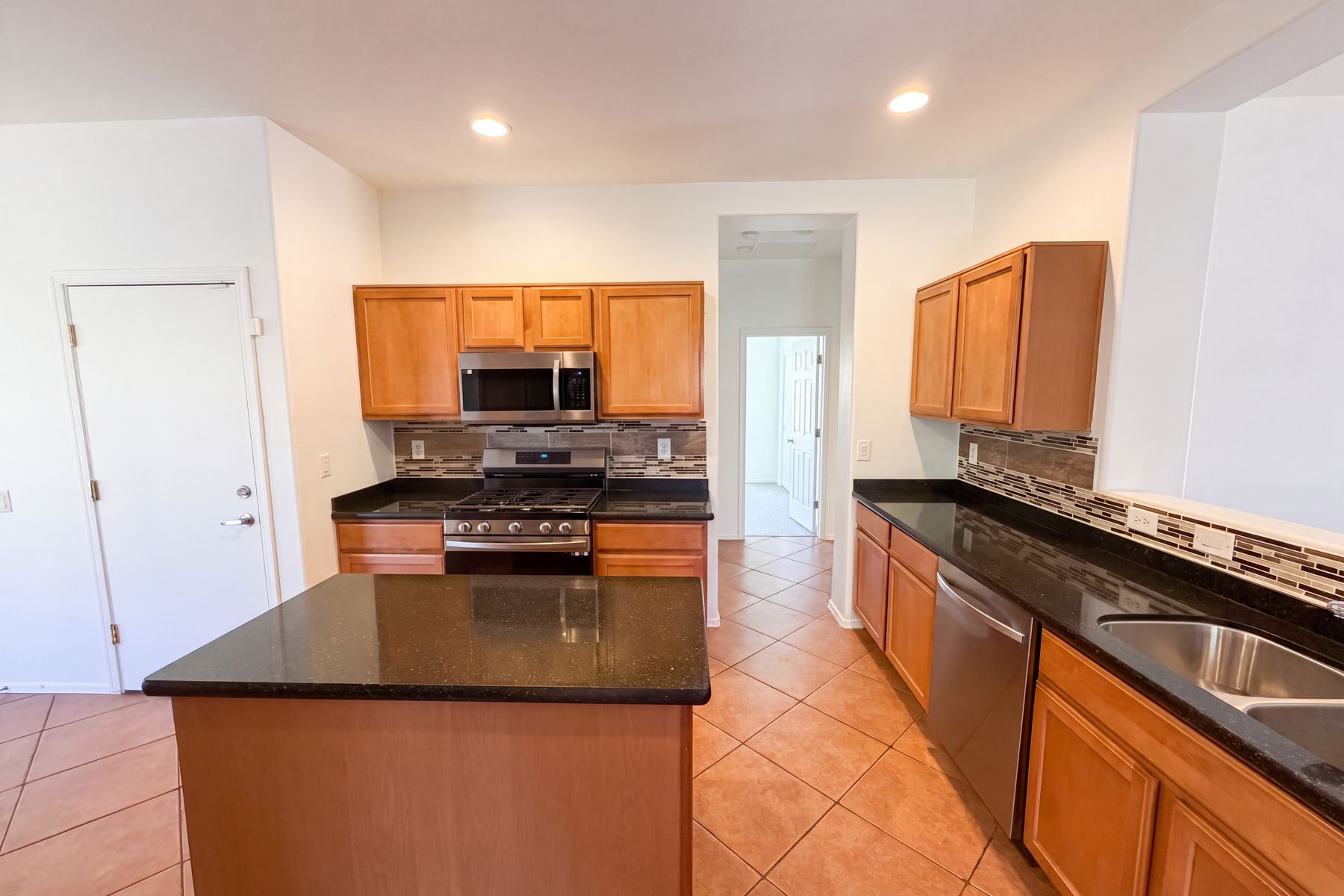 Photo 2 of 19 of 14411 S Via Del Moro, Sahuarita, AZ