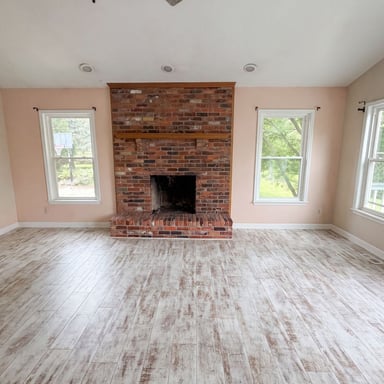 Property photo 3 of 6536 Mountview Ct