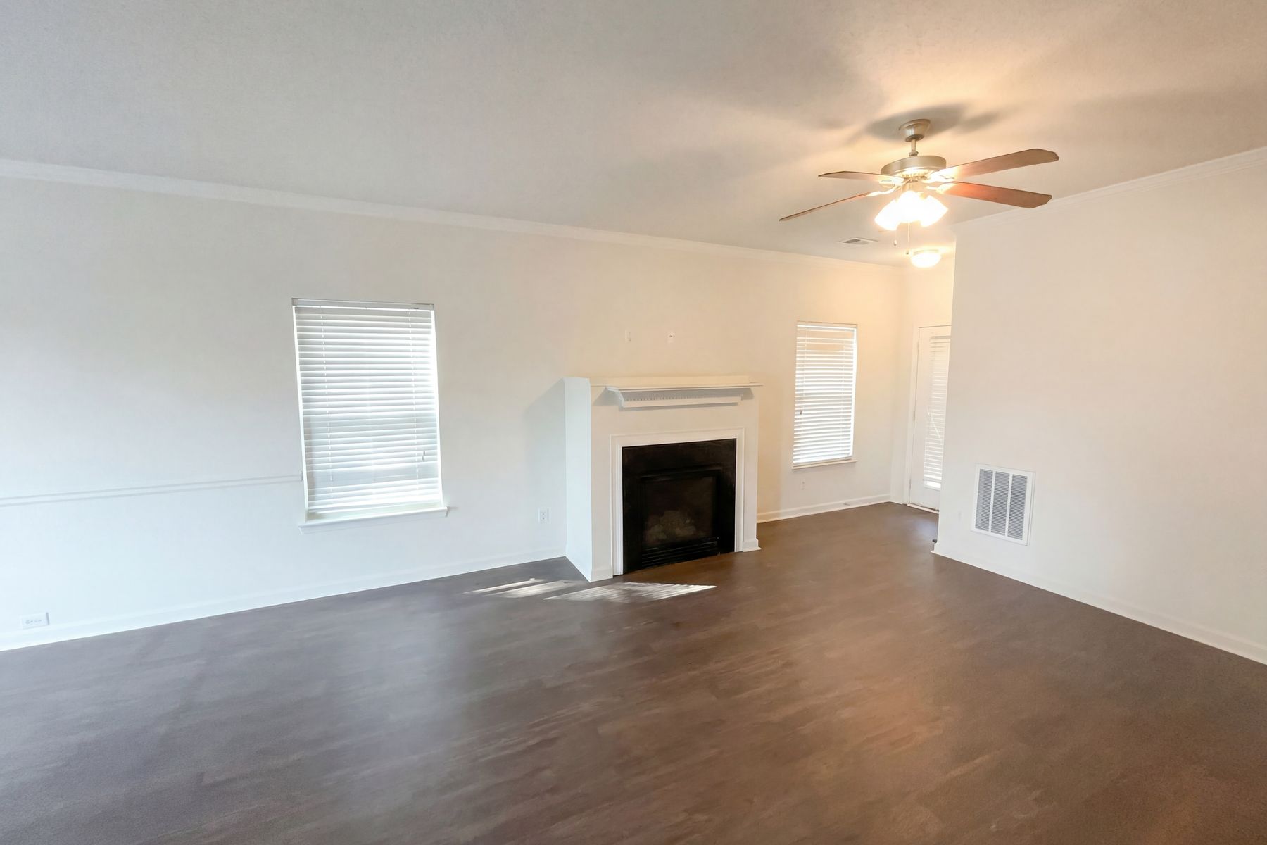 Property photo 3 of 1630 Tigris Ct