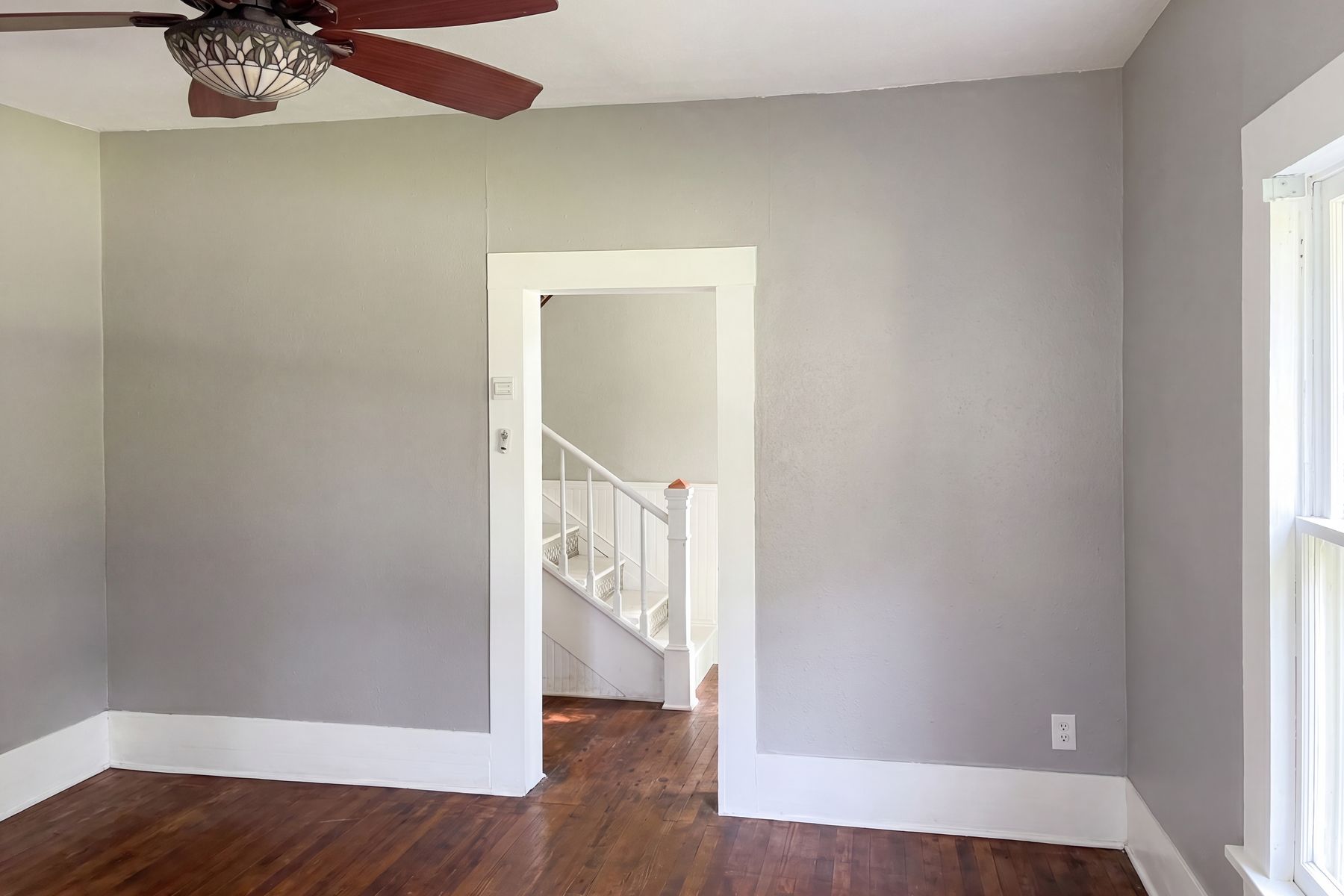 Property photo 3 of 506 S Foley St