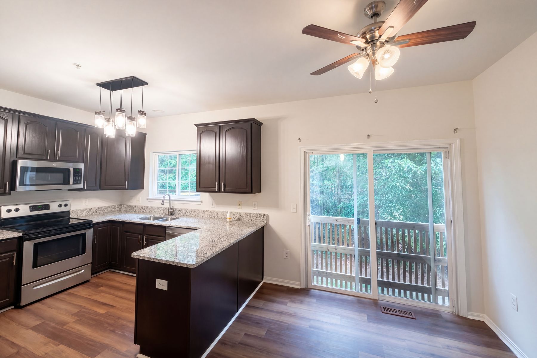 Photo 2 of 37 of 15513 Kennett Square Way, Brandywine, MD