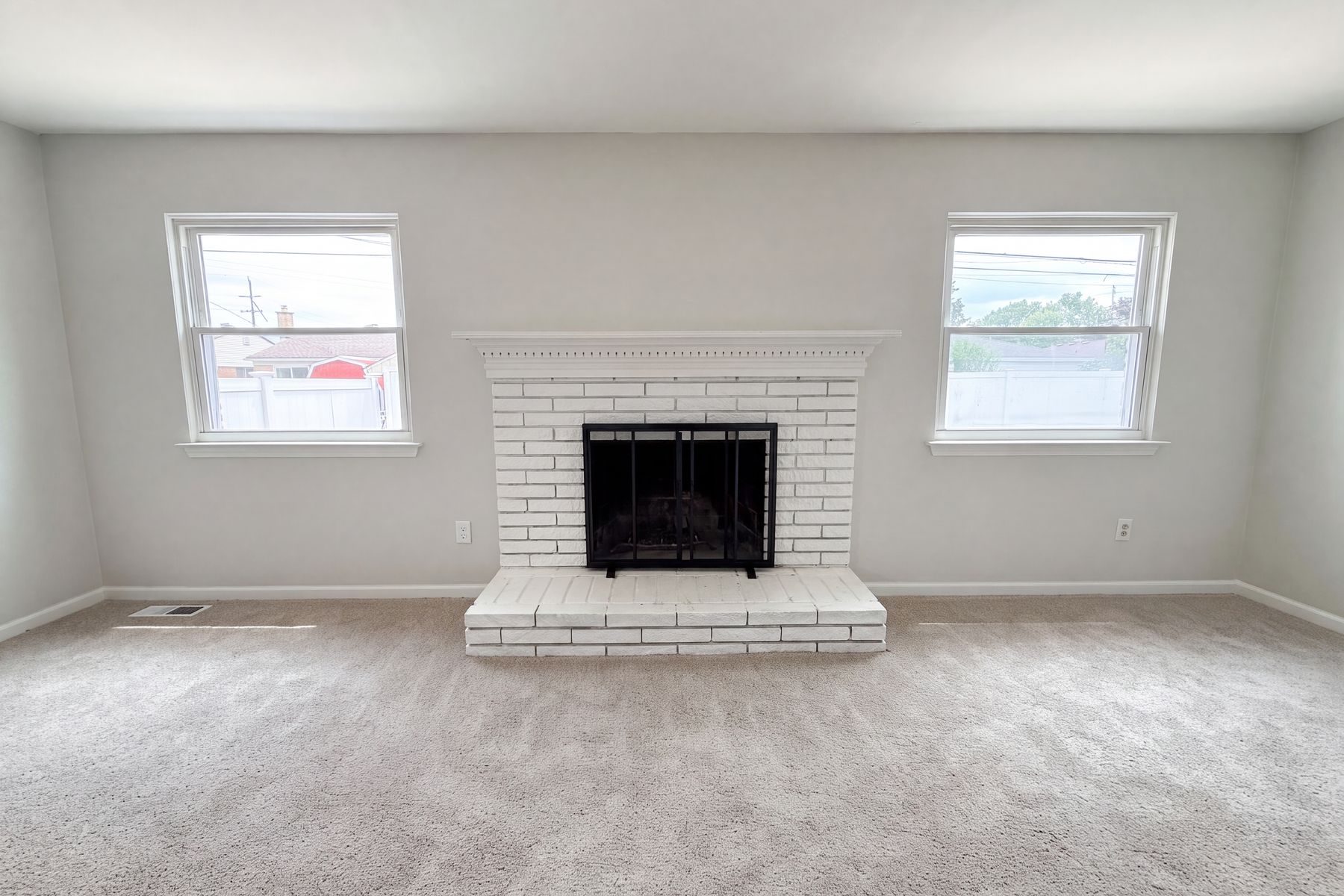 Property photo 3 of 14729 Moran Rd