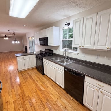 Property photo 2 of 1800 Ivy Stone Ct