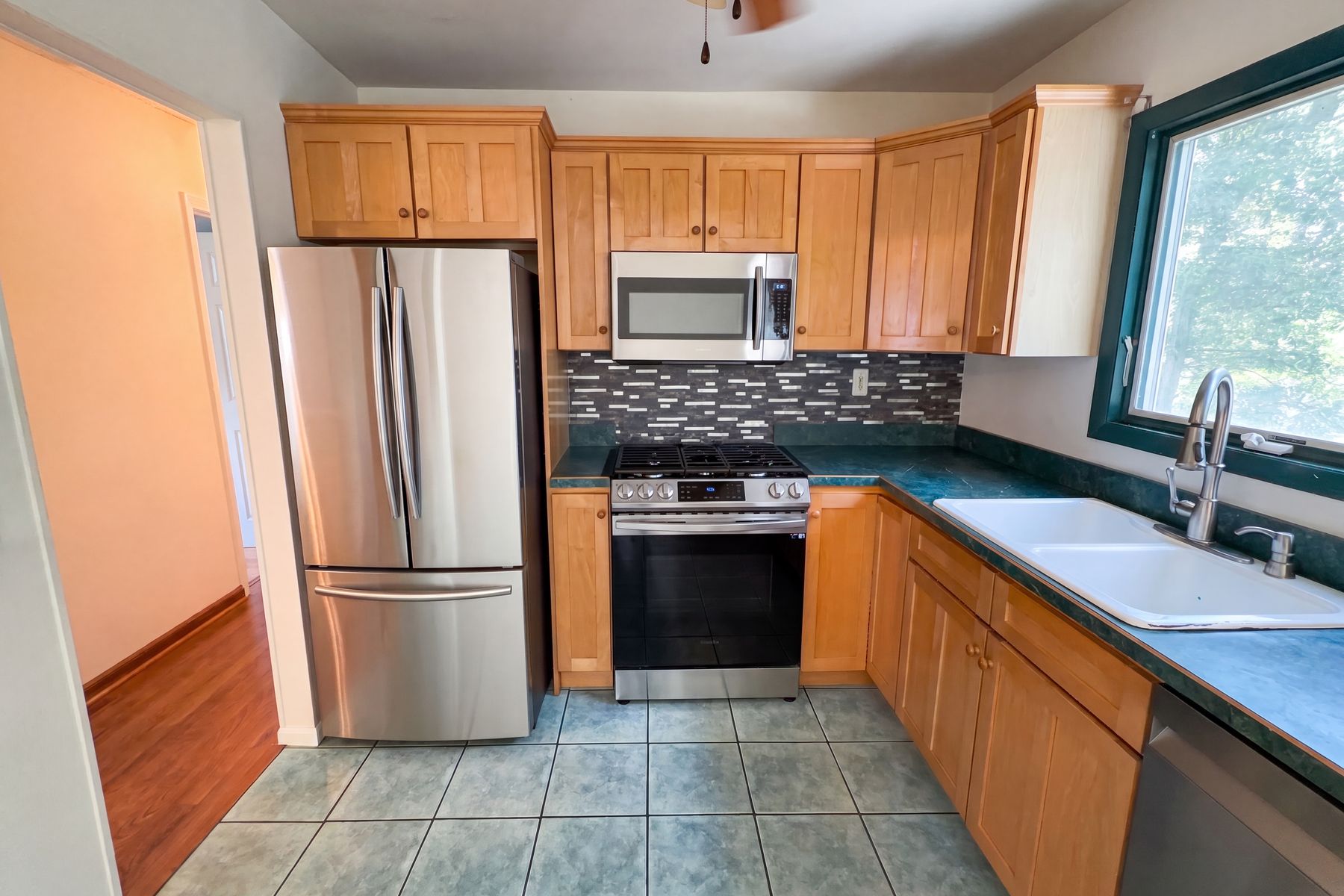 Photo 2 of 25 of 24 Hogan Ct, Little Egg Harbor, NJ