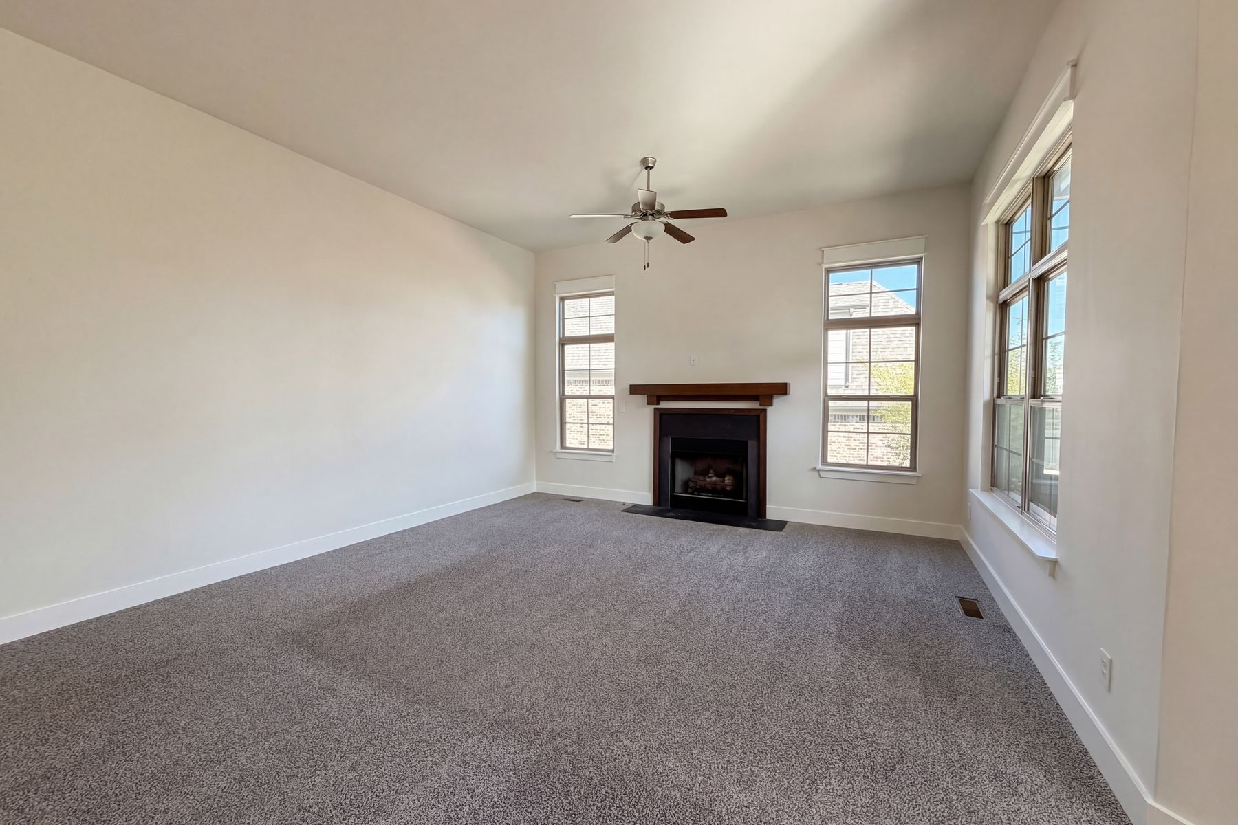 Property photo 3 of 5321 Abbottswood Dr