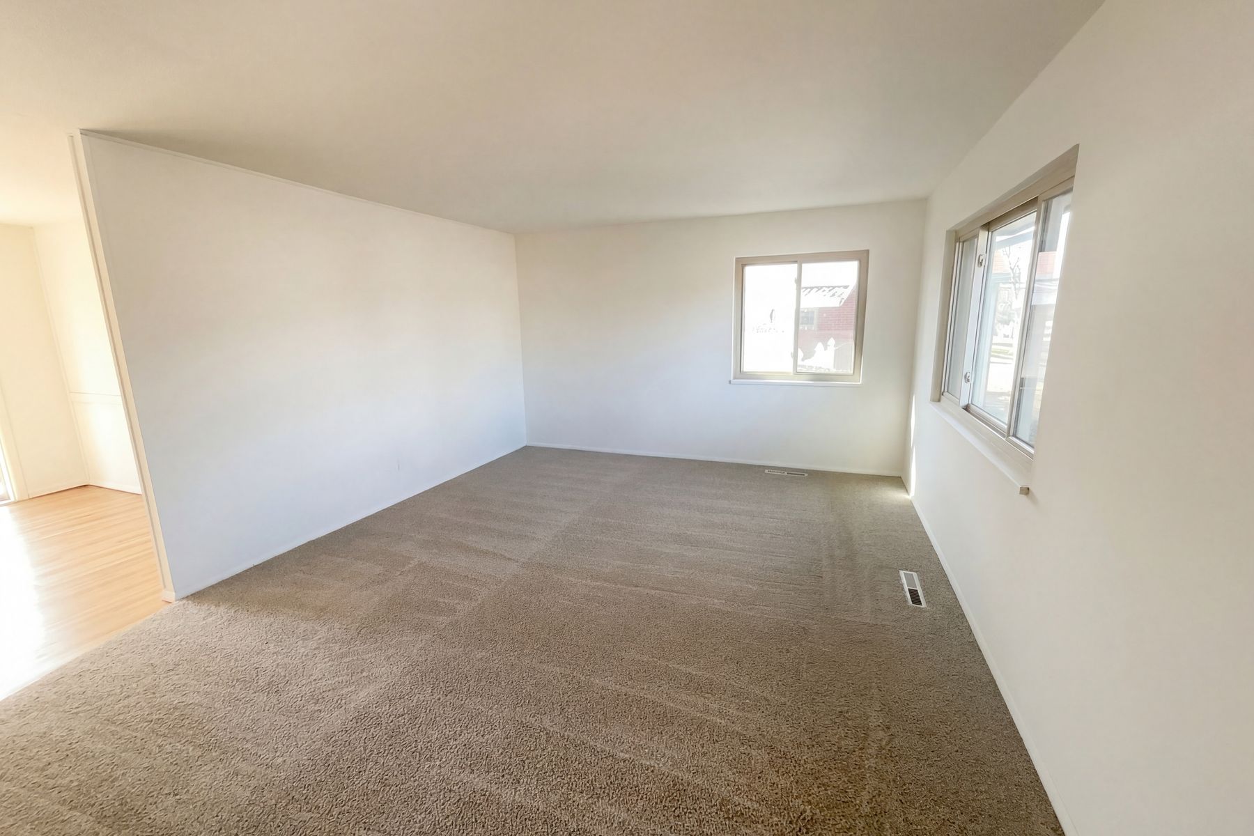 Property photo 3 of 2507 E Caramillo St