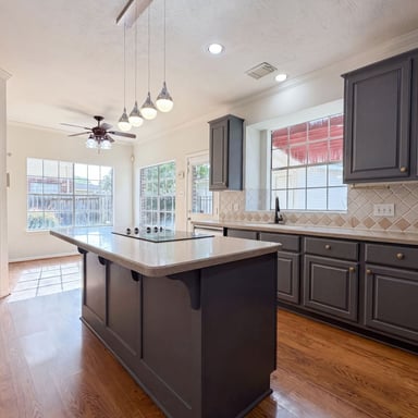 Property photo 2 of 6214 Spencers Glen Way