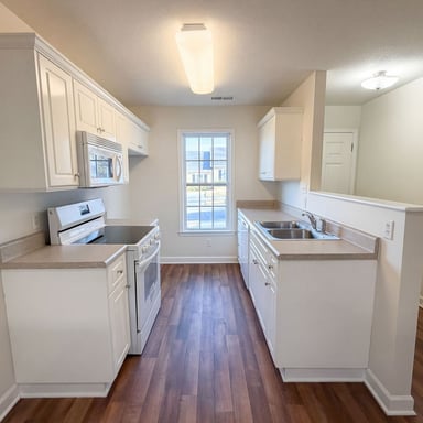 Property photo 2 of 3088 Trimble Cir NW
