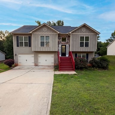 Property photo 1 of 410 Redtail Rd