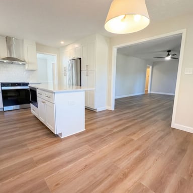 Property photo 2 of 5048 Kerry Downs Rd
