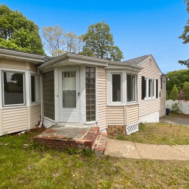 Property photo 1 of 146 Hayward St