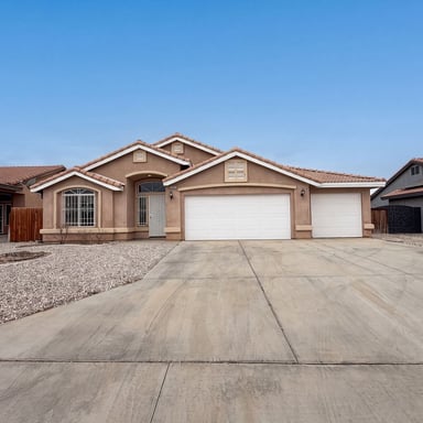 Property photo 1 of 18792 Dogwood Ct