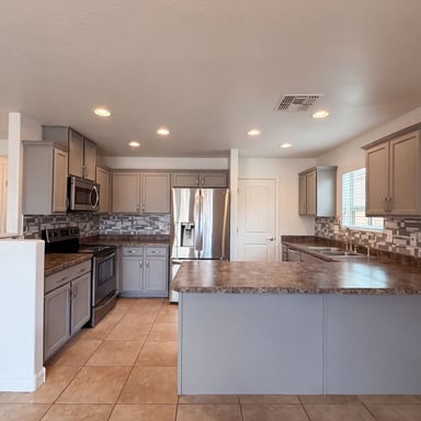 Property photo 2 of 28539 N Moonstone Way