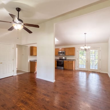 Property photo 3 of 82 Cedar Ridge Dr