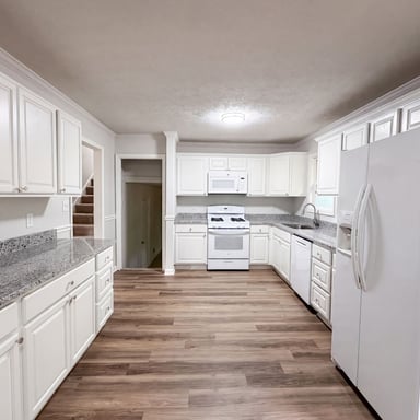 Property photo 2 of 3691 Lavilla Dr