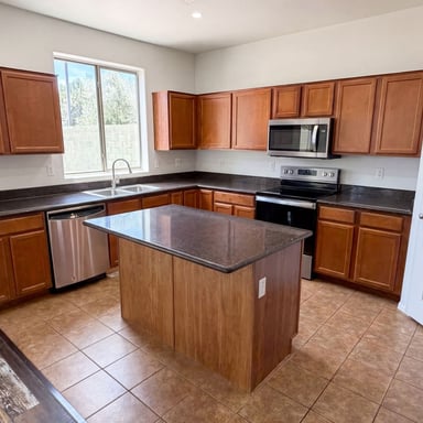 Property photo 2 of 17171 W Young St