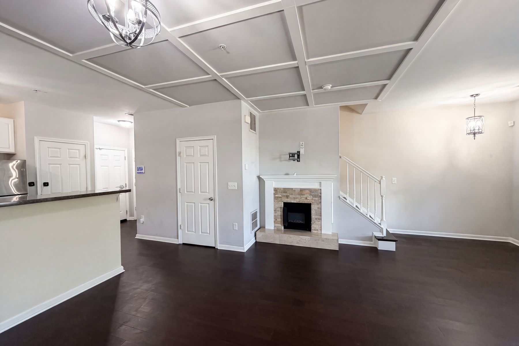 Property photo 3 of 15489 Chopawamsic Ct