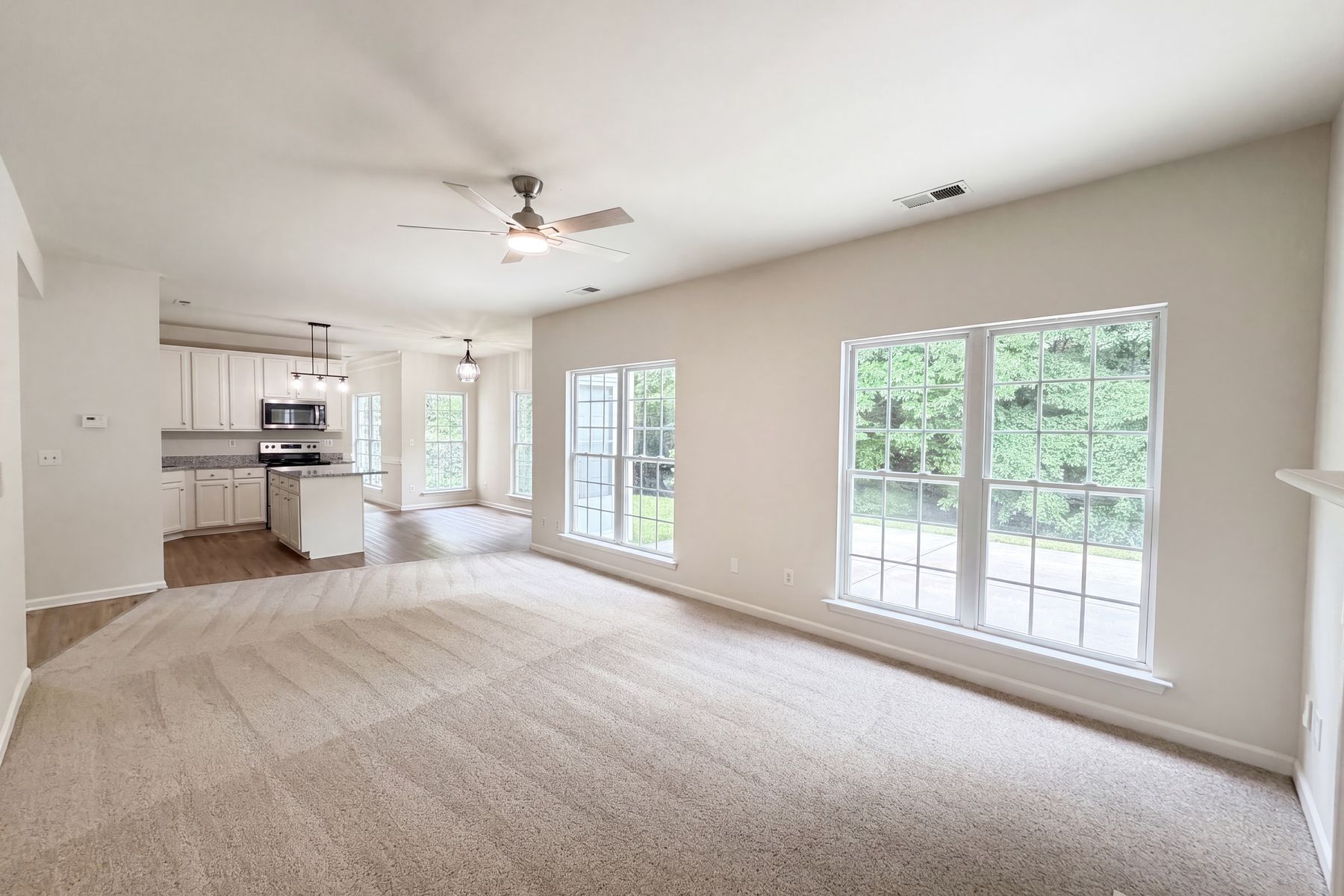 Property photo 3 of 3621 Straussburg Woods Ln