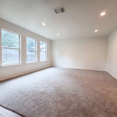 Property photo 3 of 2648 Hunt St