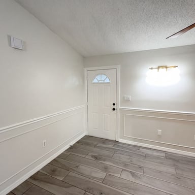 Property photo 3 of 967 Lamplighter Dr NW