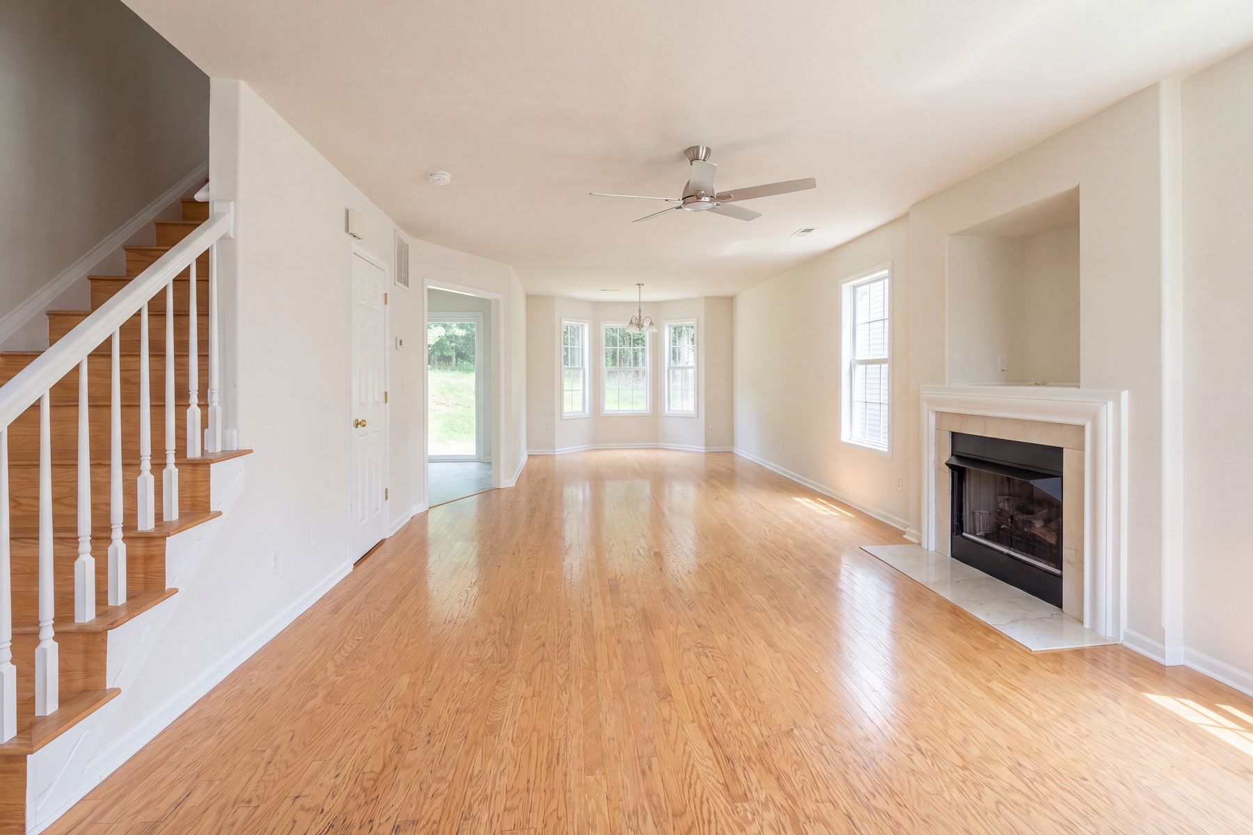 Property photo 3 of 5714 Waverly Lynn Ln