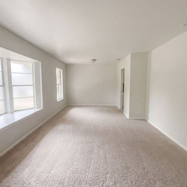 Property photo 3 of 225 La Jolla