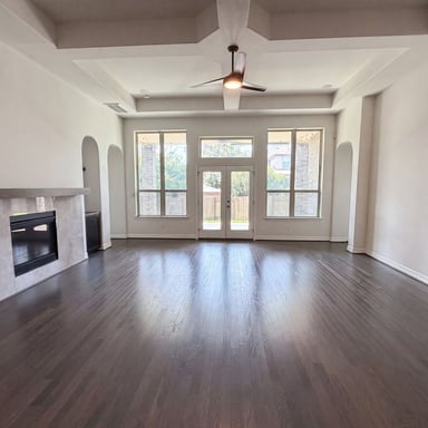 Property photo 3 of 1604 Hollowback Dr