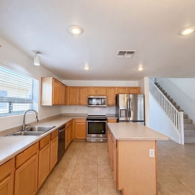 Property photo 2 of 22524 N Davis Way
