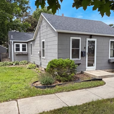 Property photo 1 of 6026 Xerxes Ave S