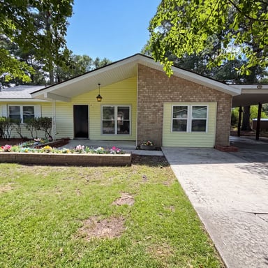 Property photo 1 of 619 Piedmont Ln