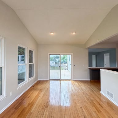 Property photo 3 of 9660 Kingston Trl