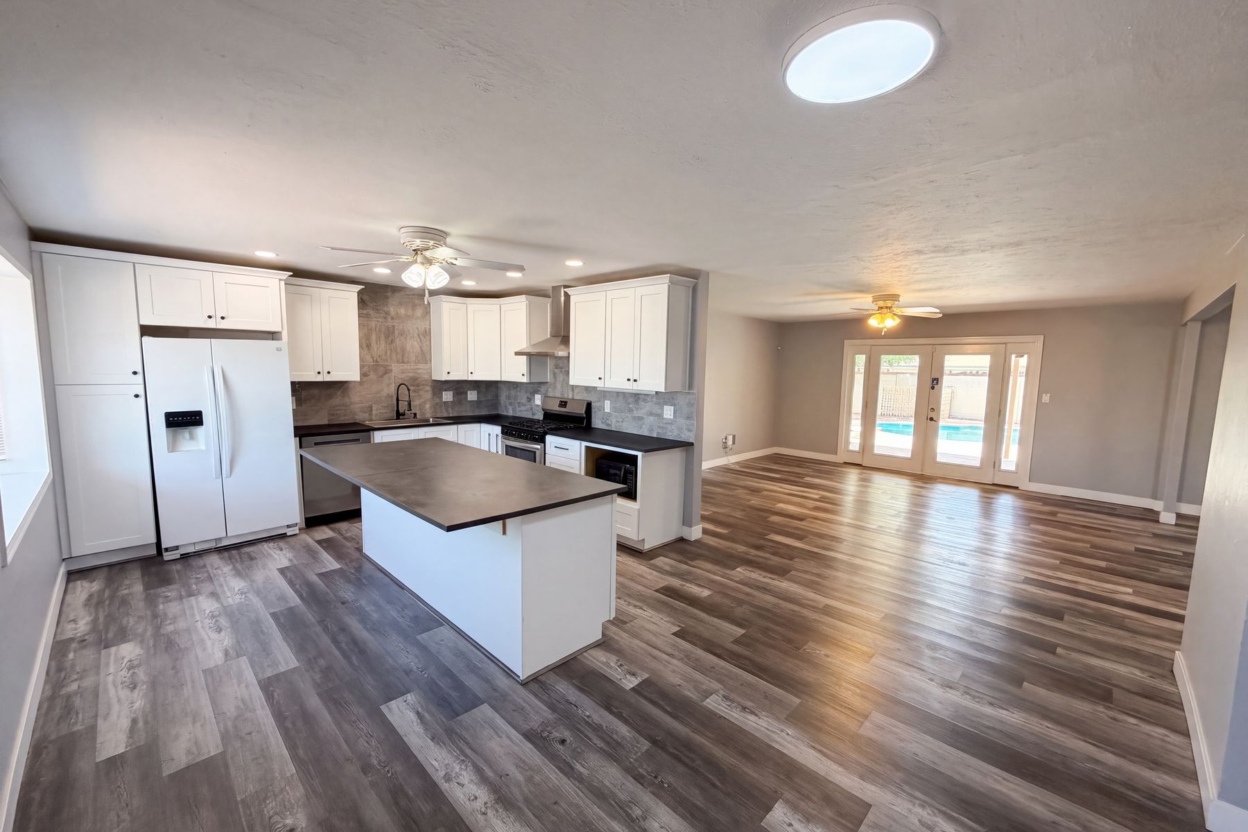 Photo 2 of 25 of 7329 E Lewis Ave, Scottsdale, AZ