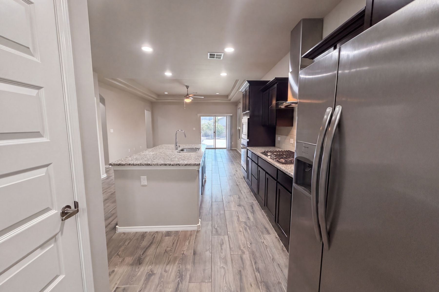 Photo 2 of 24 of 6384 Red Falcon Dr NE, Rio Rancho, NM