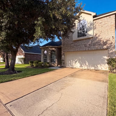 Property photo 1 of 7914 Ingle Oak Dr