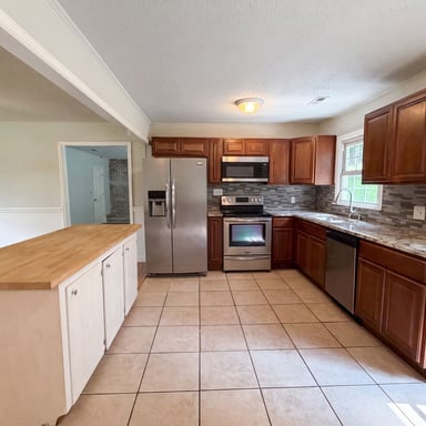 Property photo 2 of 529 Timberlane Dr