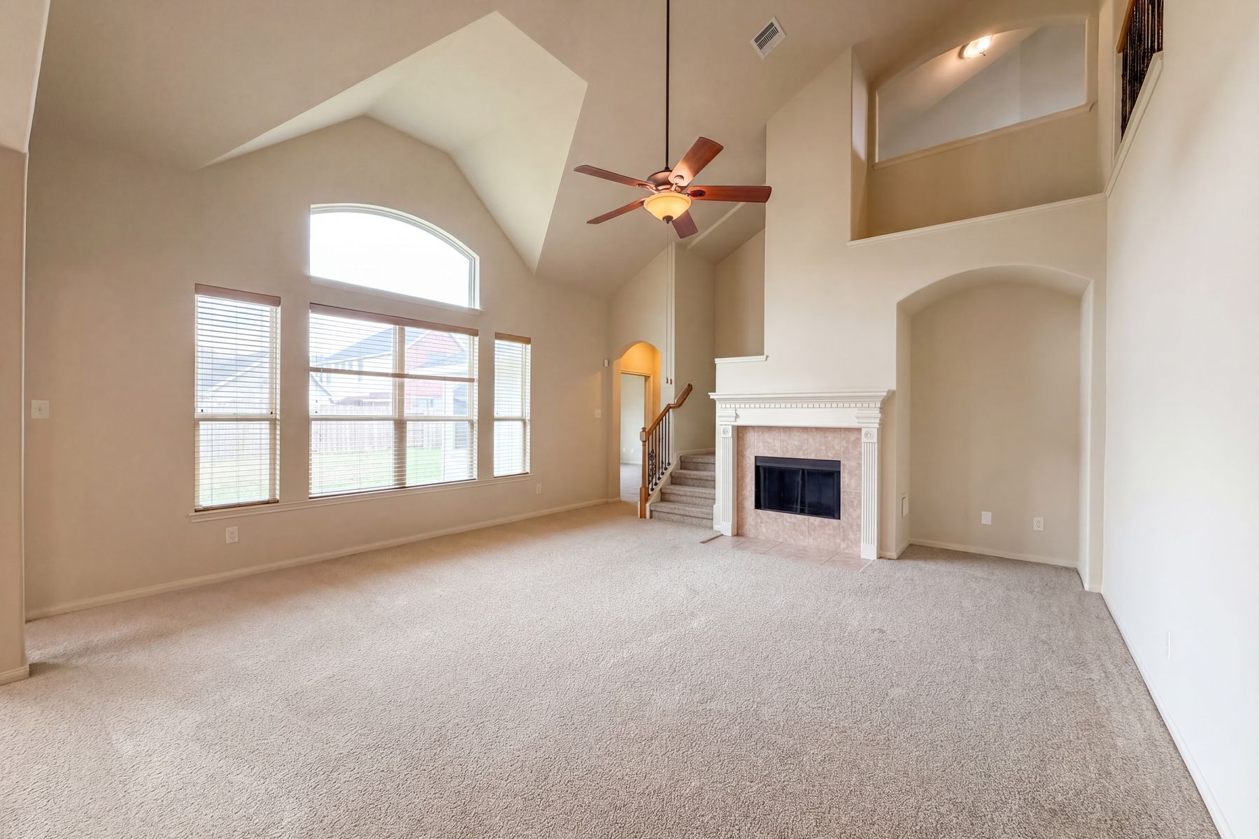 Property photo 3 of 4710 Autumn Pine Ln