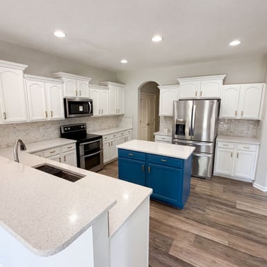 Property photo 2 of 7212 Maple Bluff Pl