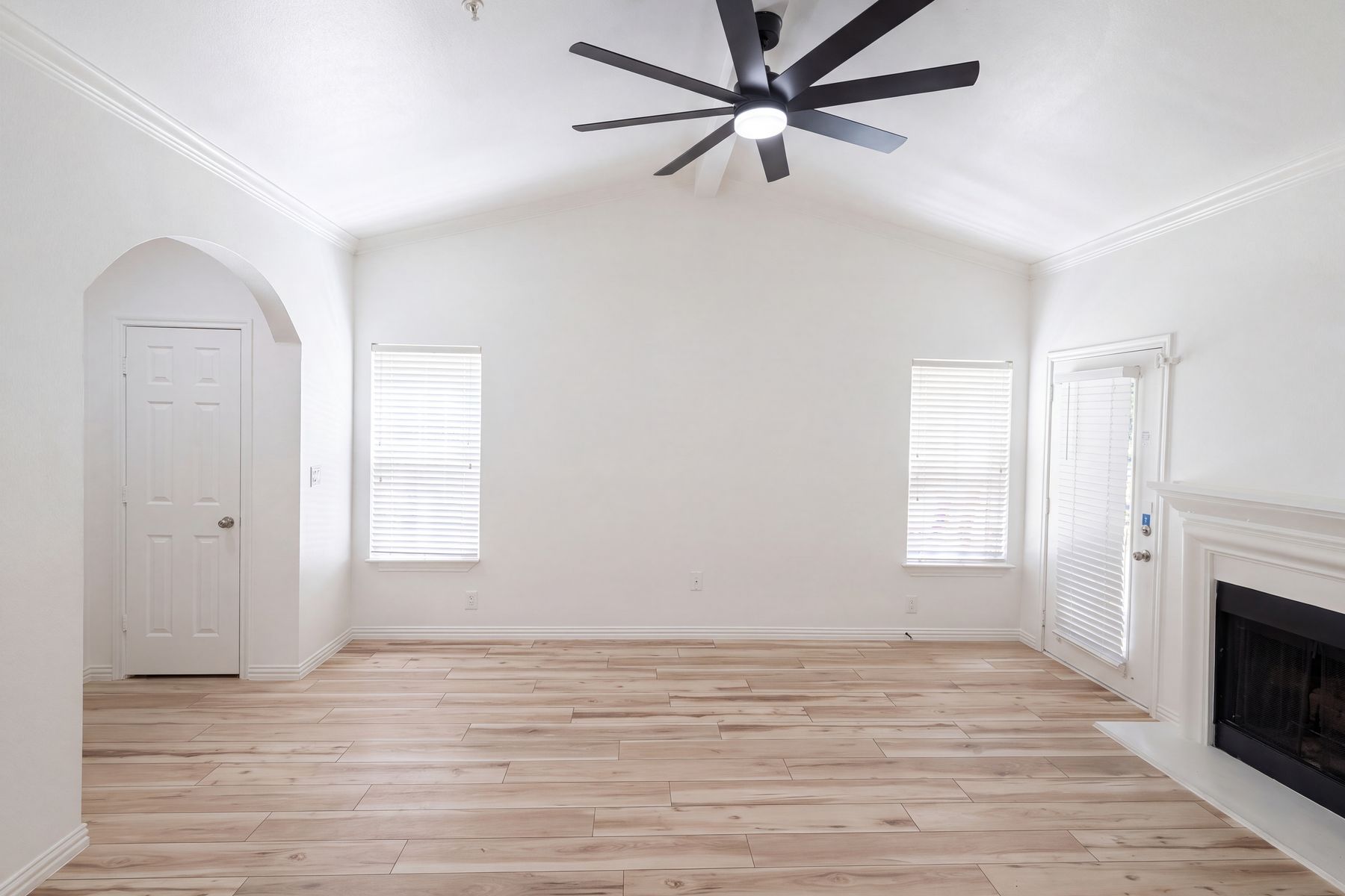 Property photo 3 of 2601 Preston Rd Apt 1201
