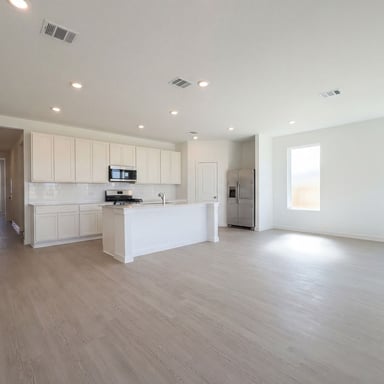 Property photo 2 of 2047 Emerald Lake Trl