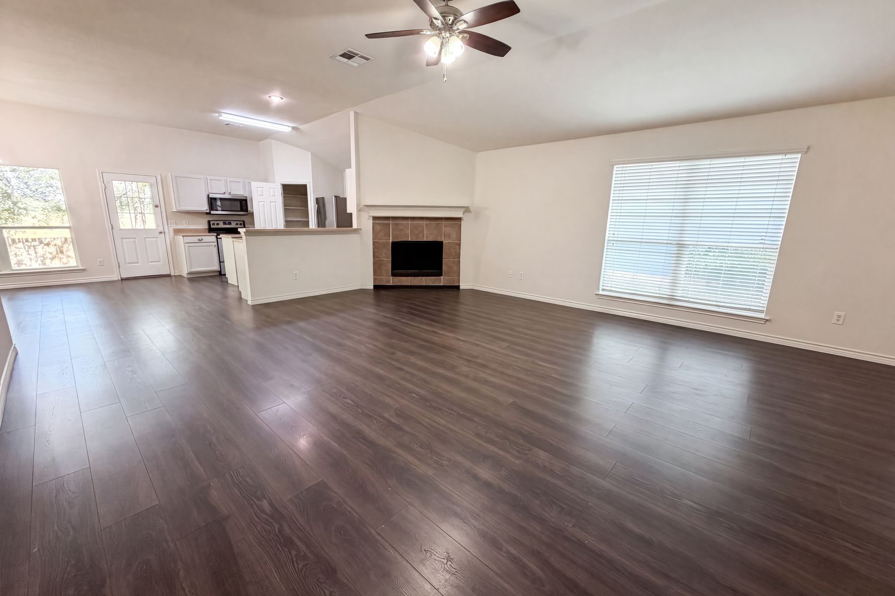 Property photo 3 of 109 Eagle Dr