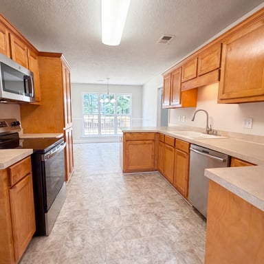 Property photo 2 of 105 Sorrel Tree Ln