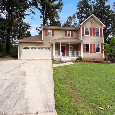 Property photo 1 of 215 Arbour Run