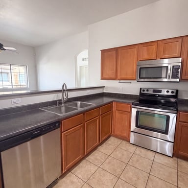 Property photo 2 of 1350 S Greenfield Rd Unit 2219