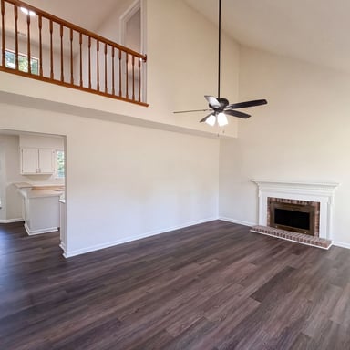 Property photo 3 of 4720 Topsail Ct
